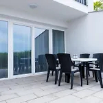 Balaton A Kertben - Balaton In The Garden - Beachfront With Beautiful View, Private Case de vacanță