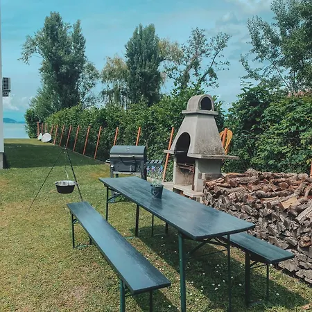 Balaton A Kertben - Közvetlen Vízparti Apartmanok, Csodálatos Panorámával Balatonfenyves