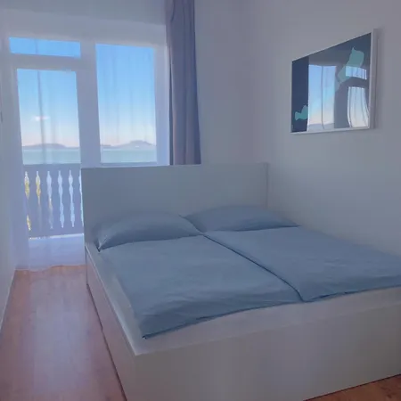 Σπίτι διακοπών Balaton A Kertben - Balaton In The Garden - Beachfront With Beautiful View, Private *