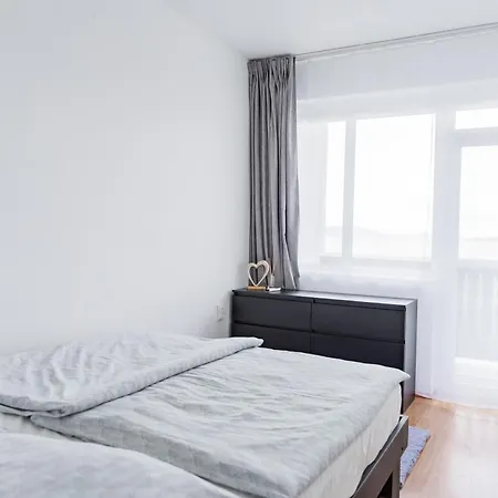 Balaton A Kertben - Közvetlen Vízparti Apartmanok, Csodálatos Panorámával