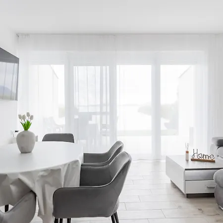 Balaton A Kertben - Balaton In The Garden - Beachfront With Beautiful View, Private Balatonfenyves