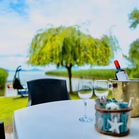 Balaton A Kertben - Balaton In The Garden - Beachfront With Beautiful View, Private Tatil Evi Balatonfenyves