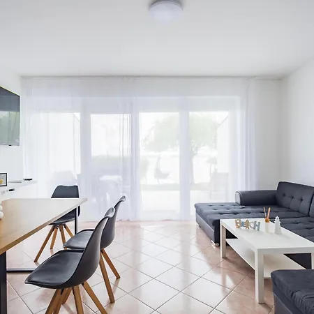 Σπίτι διακοπών Balaton A Kertben - Balaton In The Garden - Beachfront With Beautiful View, Private