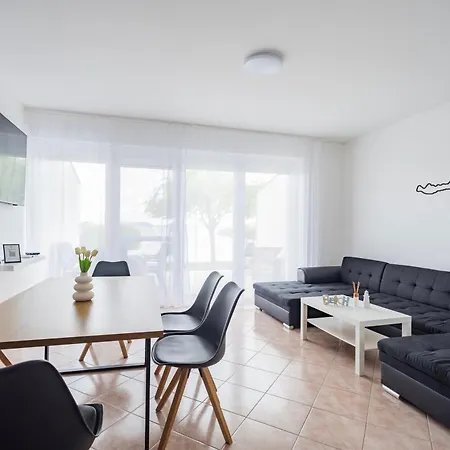 Balaton A Kertben - Balaton In The Garden - Beachfront With Beautiful View, Private Σπίτι διακοπών *