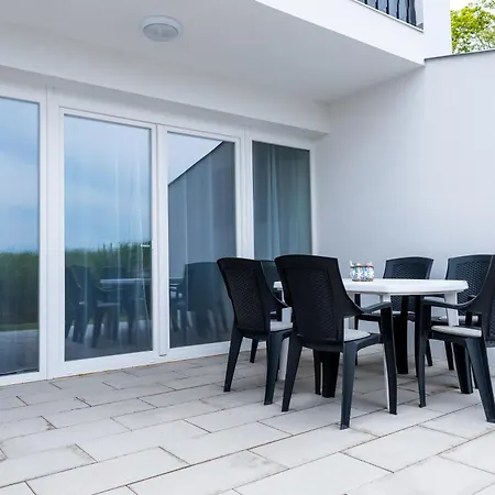 Balaton A Kertben - Balaton In The Garden - Beachfront With Beautiful View, Private Prázdninový dům