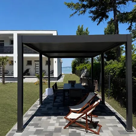 Balaton A Kertben - Balaton In The Garden - Beachfront With Beautiful View, Private Σπίτι διακοπών *